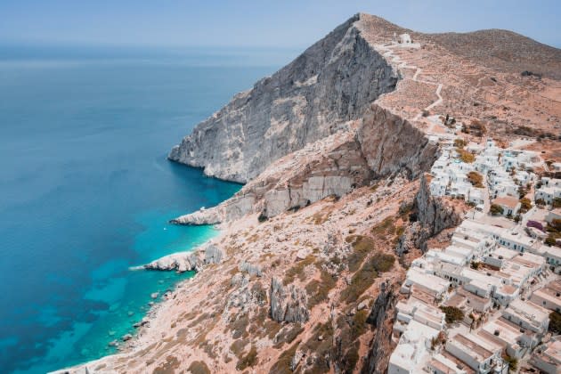 Τα τελευταία ελληνικά νησιωτικά πολυτελή ξενοδοχεία προσκαλούν τους ταξιδιώτες να γνωρίσουν νέους προορισμούς στο Αιγαίο