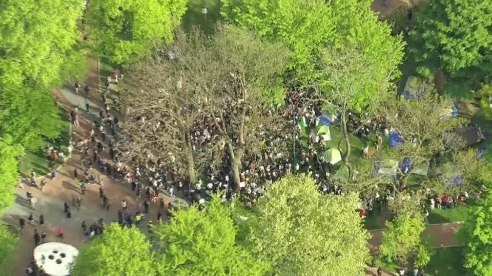 <div>Students at the University of Pennsylvania demonstrate in support of the people of Palestine.</div>