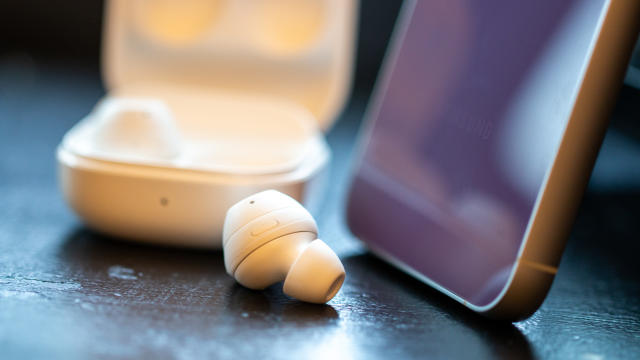 Galaxy Buds FE– Samsung Mobile Press