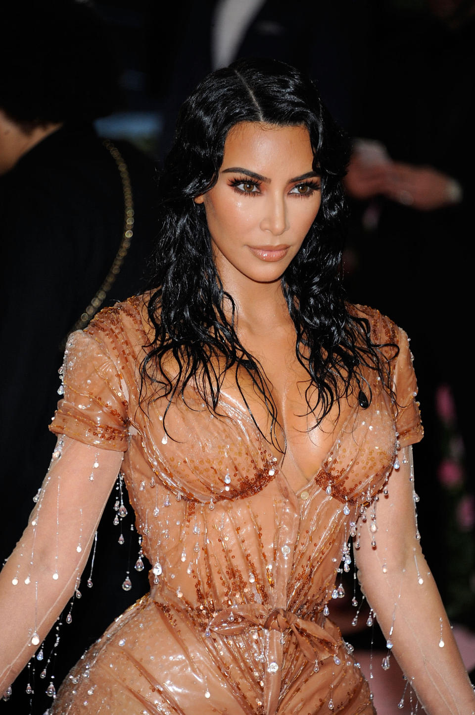 Kim Kardashian auf der Met Gala 2019 in einem Latex-Kleid von Thierry Mugler. (Bild: Getty Images)