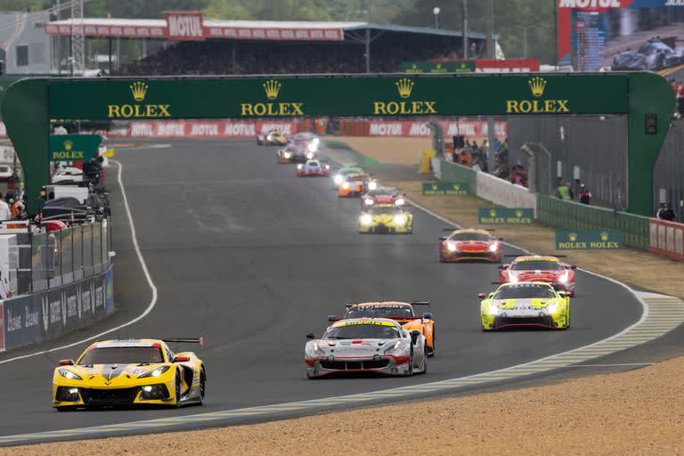 Nicolás Varrone y una temporada a puro éxito: ganador de las 24 Horas de Daytona, en el Mundial de Resistencia triunfó en las Mil Millas de Sebring, las 6 Horas de Portimao y ahora en el centenario de las 24 Horas de Le Mans