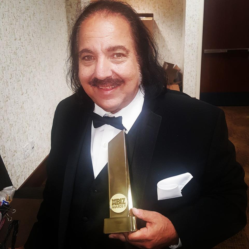 美國成人片男星羅恩・傑若米（Ron Jeremy）。   圖：翻攝自 Ron Jeremy 臉書