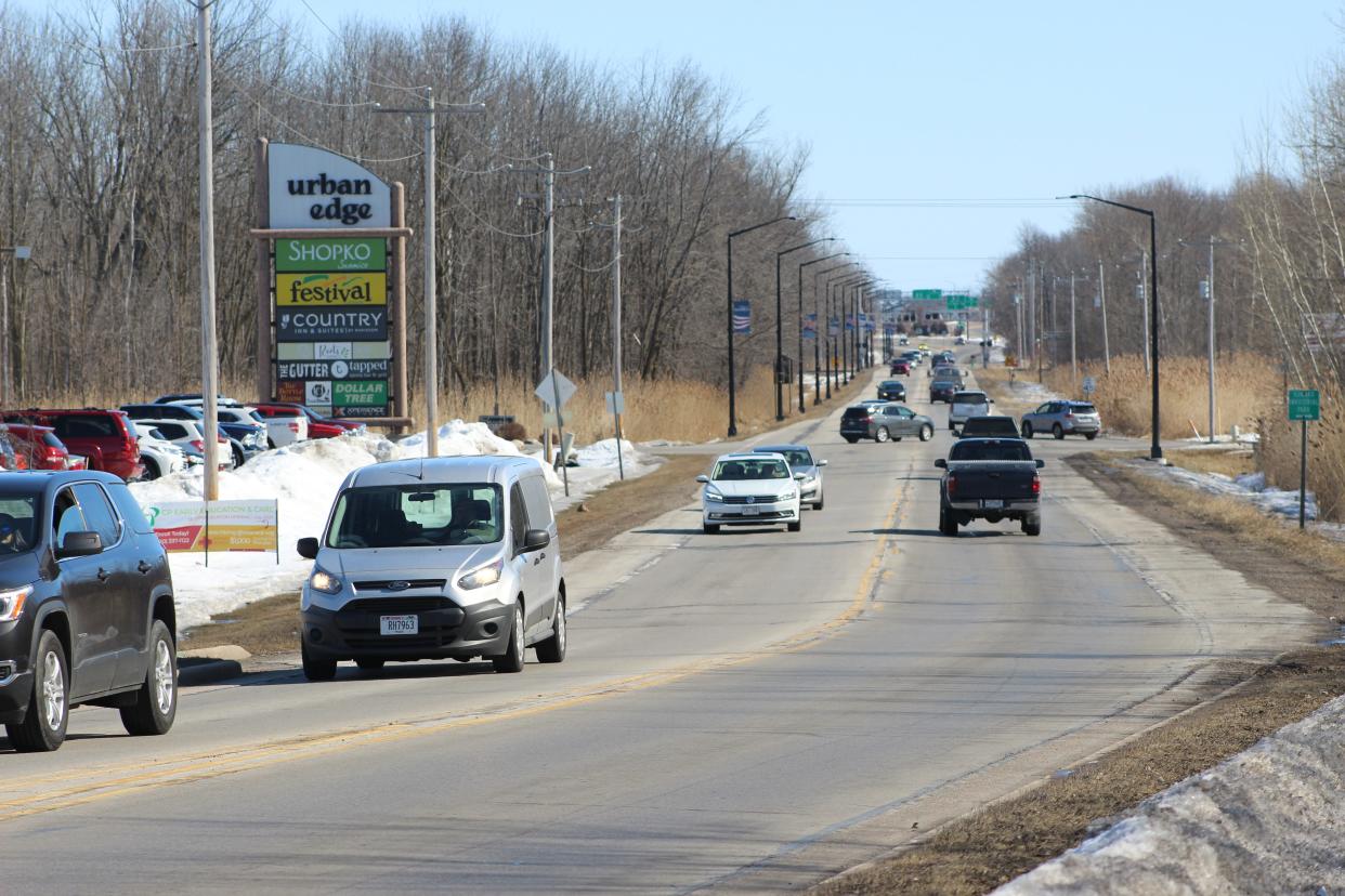 The Brown County Highway Department signed a $9.5 million to improve County M over a two-year period in the villages of Howard and Suamico. It begins Monday, March 25.