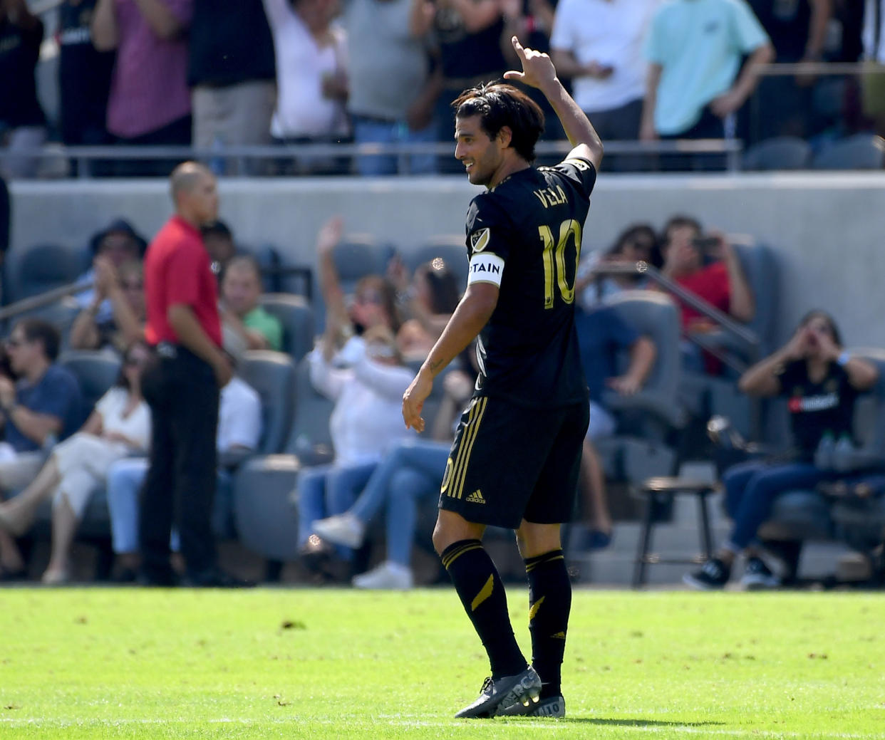 LAFC's Carlos Vela set the single-season MLS scoring record in Sunday's season finale. (USA Today)