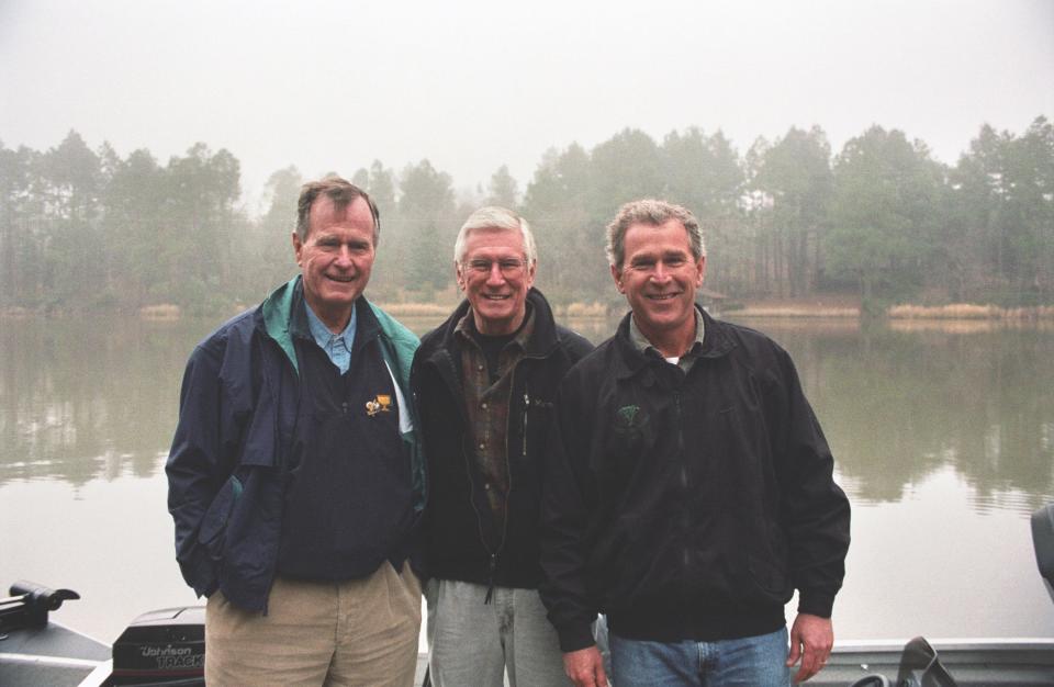 In 1998, Neal Spelce scored a rare double-presidential interview on an East Texas lake with George H.W. Bush and George W. Bush.