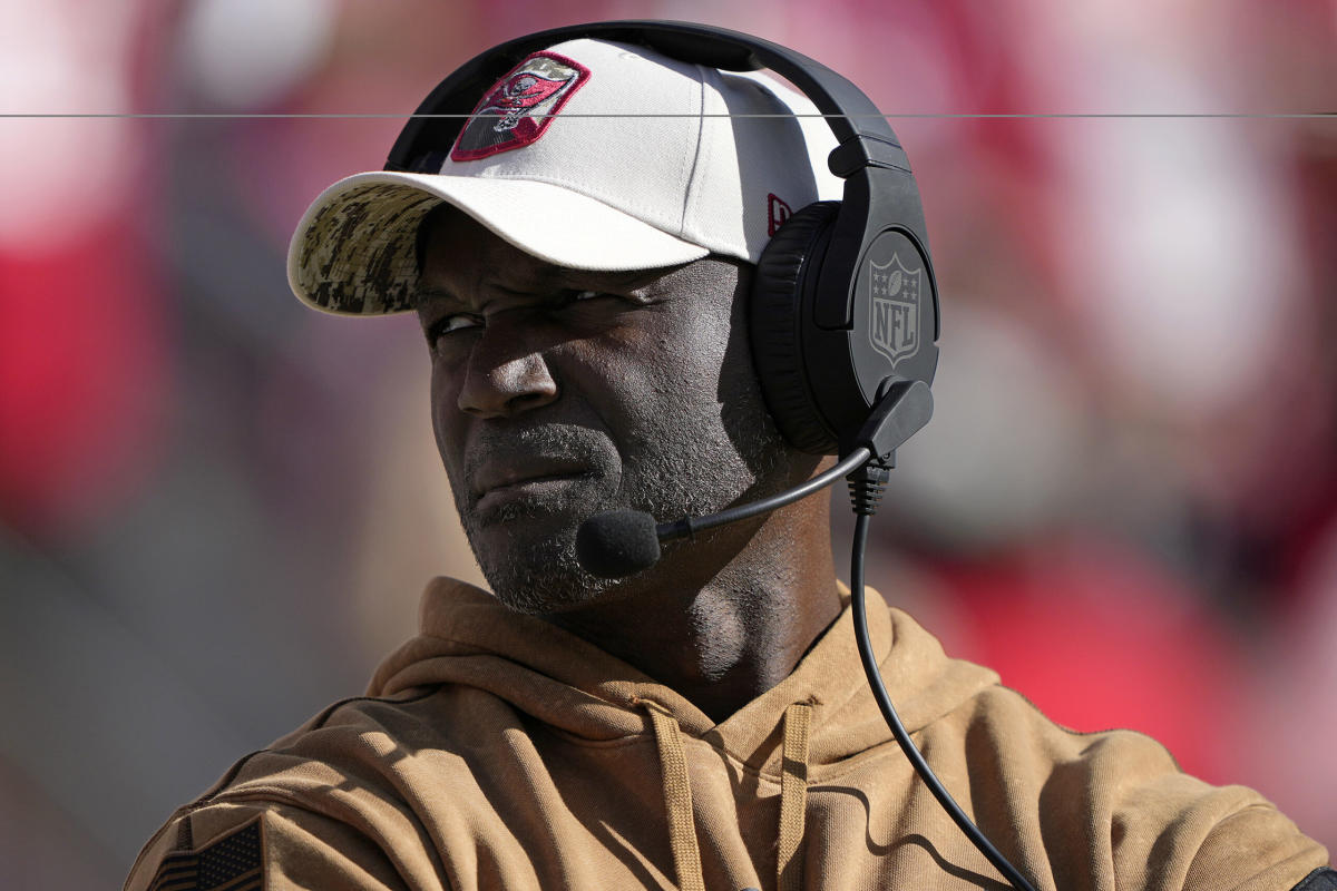 Bucs HC Todd Bowles, former OC Dave Canales receive 2023 award votes -  Yahoo Sports