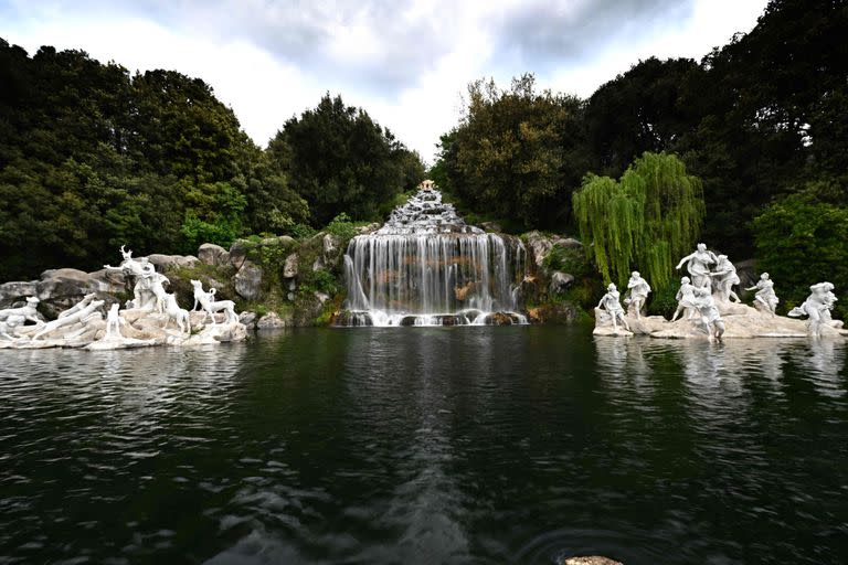 "Versalles italiano"; palacio real de Caserta; Napoles; mundo; restauración;