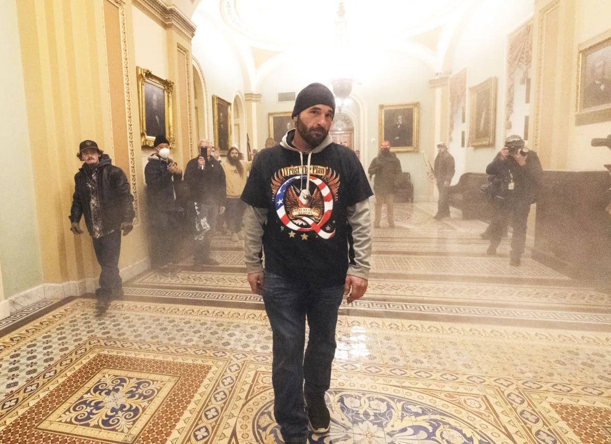 Jury convicts QAnon believer who thought he was storming the White House during ..