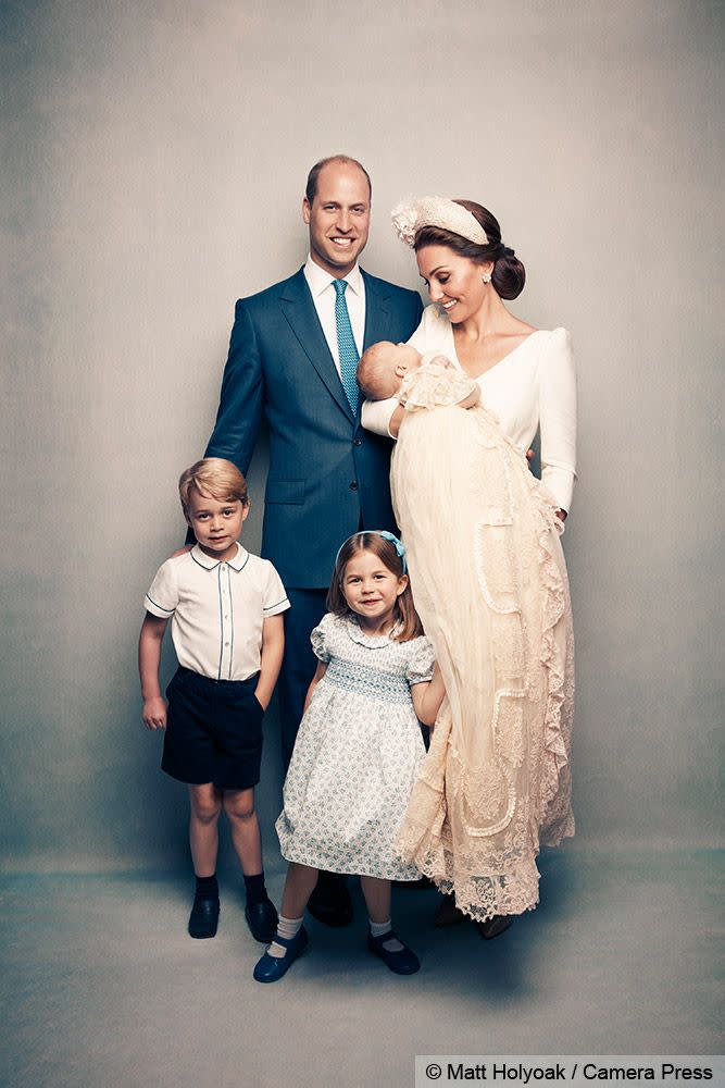 Prinz Louis im Arm seiner Mutter neben Papa Prinz William, Bruder Prinz George und Schwester Prinzessin Charlotte. (Bild: Camera Press/Matt Holyoak)