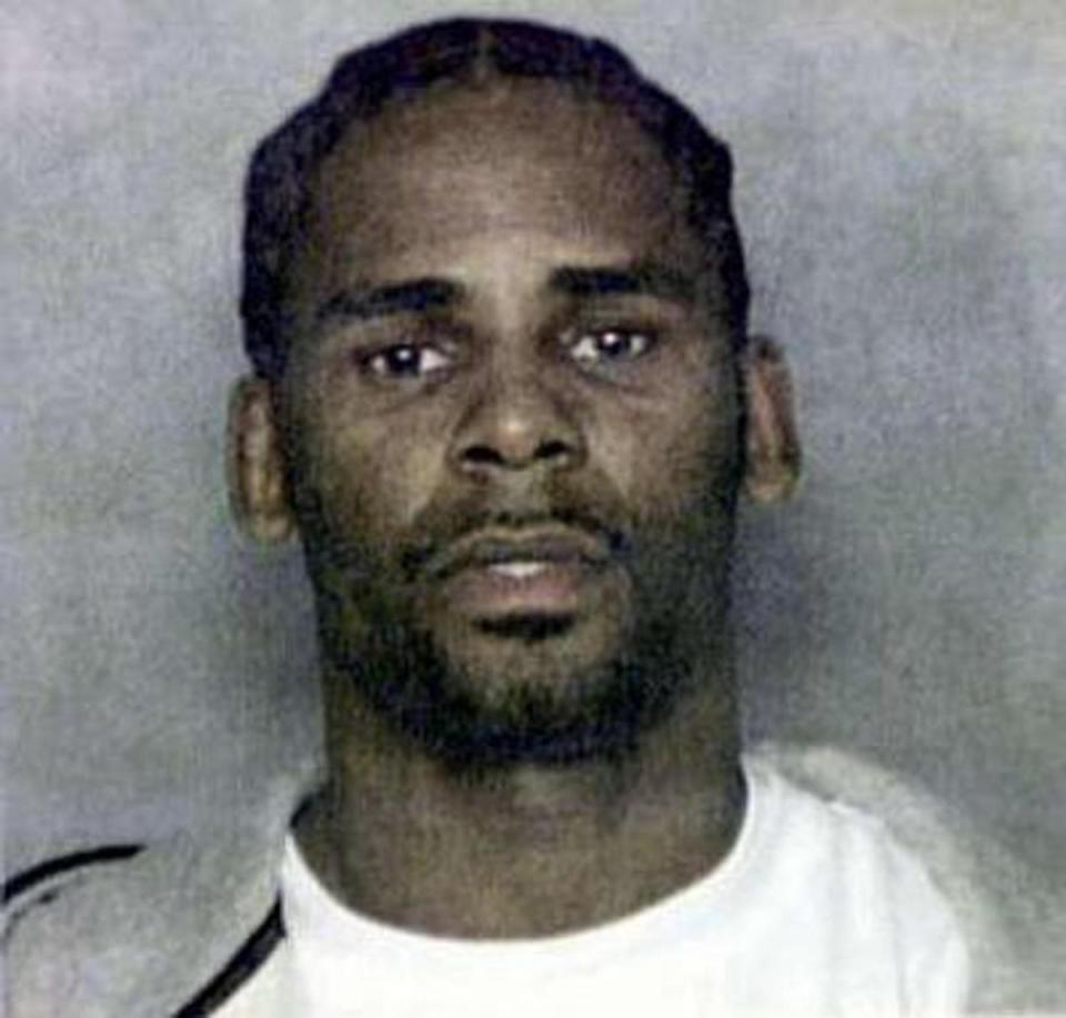 KT5CT0 R. Kelly mug shot