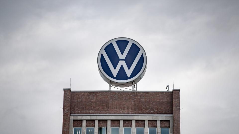 Bei der Anklage wird drei VW-Beschäftigten ein direktes «täterschaftliches Handeln» vorgehalten. Drei andere sollen laut Staatsanwaltschaft Beihilfe geleistet haben.