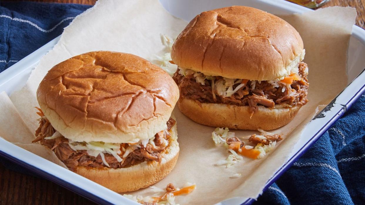 bbq pulled pork with cabbage slaw