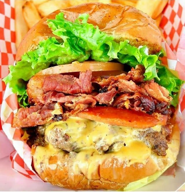 5) California: Hawkins House of Burgers (Los Angeles)