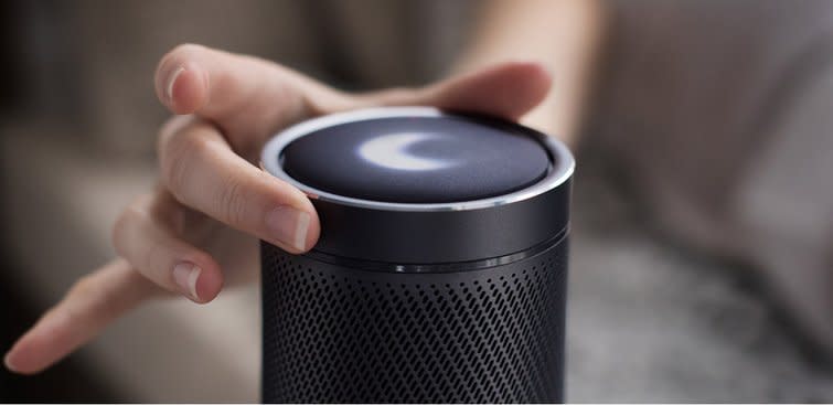 The Invoke's glowing, touch-friendly top will make it familiar to those who know Amazon's Echo. Image: Harman Kardon