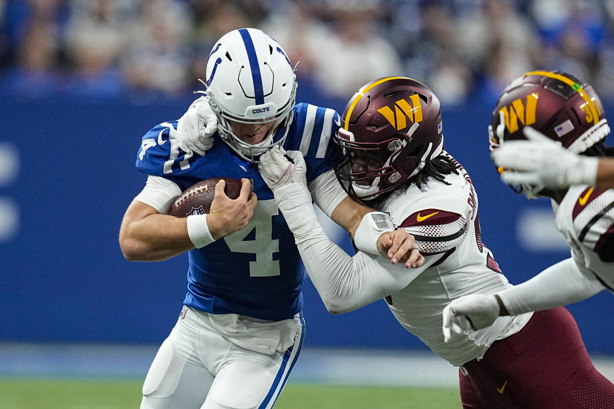 Taylor Heinicke and Terry McLaurin lead the game-winning drive as Washington  beats the Colts 17-16 - Hogs Haven