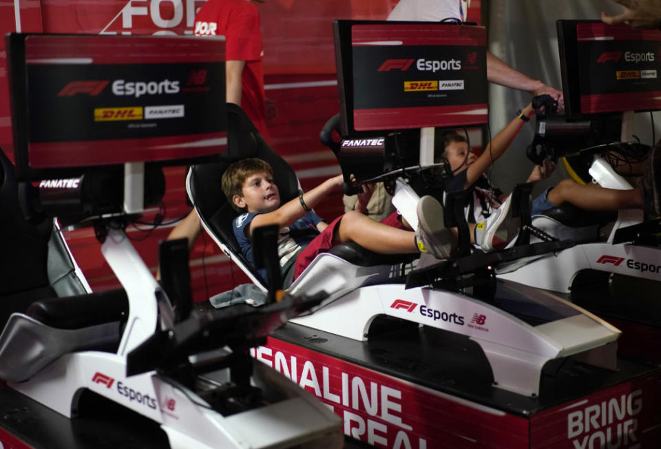 Singapore F1: Day 1 highlights. (PHOTO: Yahoo Lifestyle Singapore)