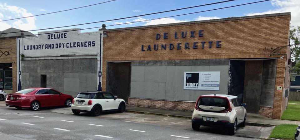 The former Deluxe Laundry and Dry Cleaners De Luxe Launderette.