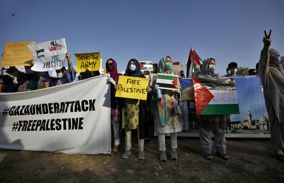 People take part in a rally in support of Palestinians organized by civil society organizations, in Islamabad, Pakistan, Monday, May 17, 2021. (AP Photo/Anjum Naveed)