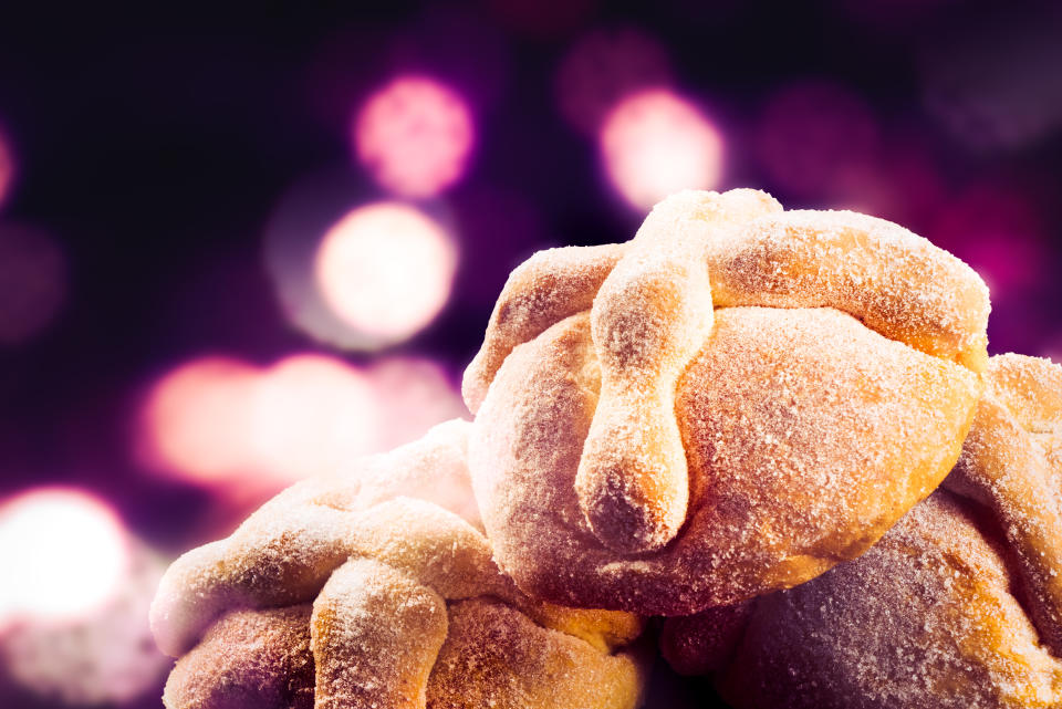 "pan de muerto" bread of the dead, traditional mexican food