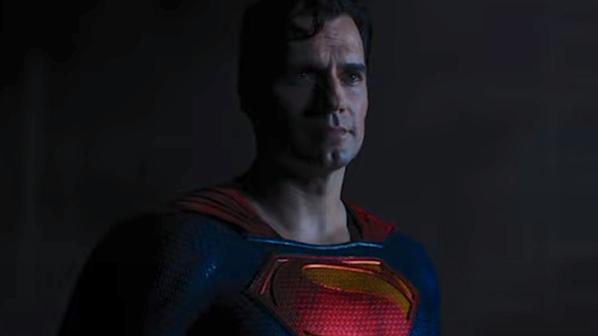 Fans & Celebs Show Their Support For Henry Cavill As The DCU's Superman