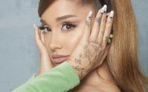 <p>... Ariana Grande. Das vorherige Foto entstand 2008, als der Pop-Superstar im Broadway-Musical "13" mitspielte. (Bild: Dave Meyers)</p> 