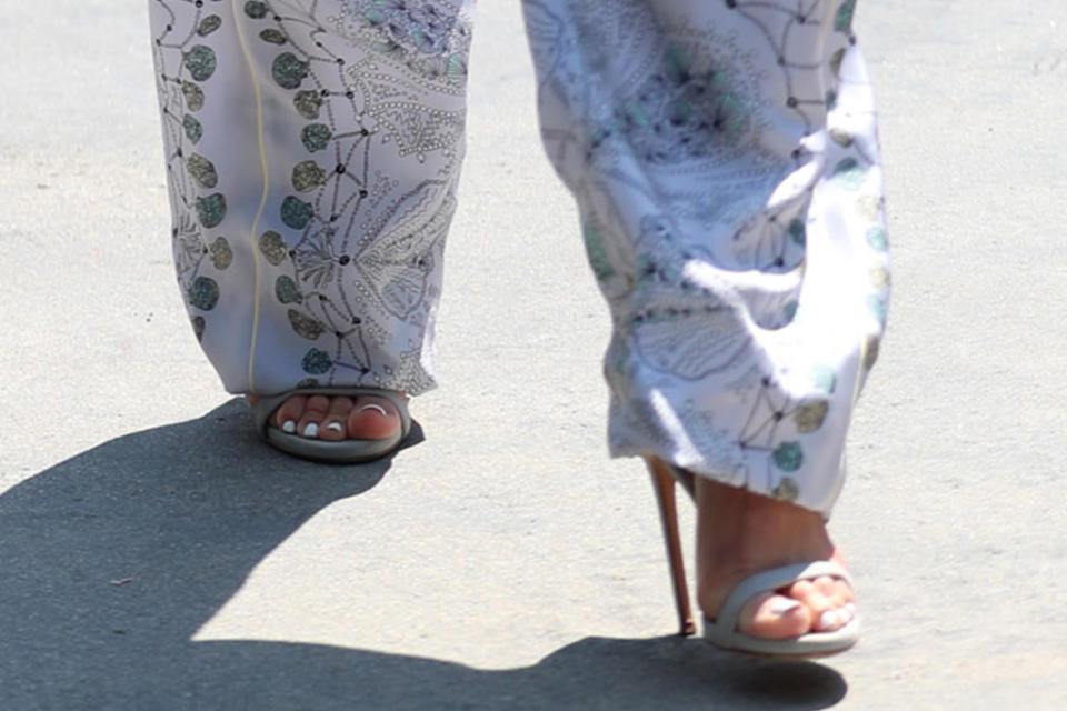 A closer view of Jennifer Lopez’s heels. - Credit: 7/MEGA