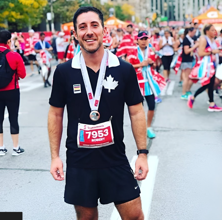 Robert DeRosa after finishing the 2017 Scotiabank Toronto Waterfront Marathon. He had just returned to Canada after spending 11 years around Asia. 