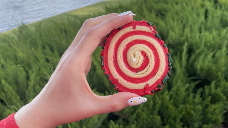 Peppermint Pinwheel Cookie 