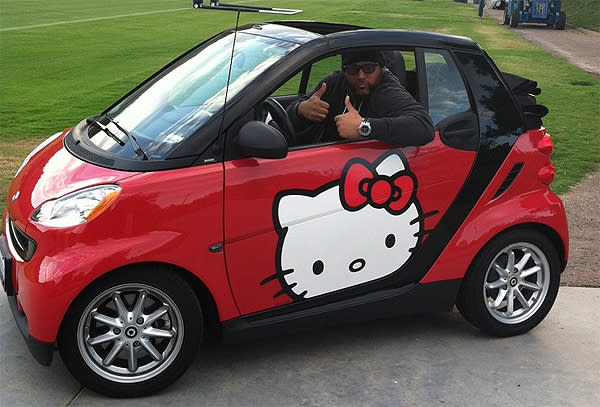 Antonio Garay: The nose tackle who drives a Hello Kitty smart car - Yahoo  Sports