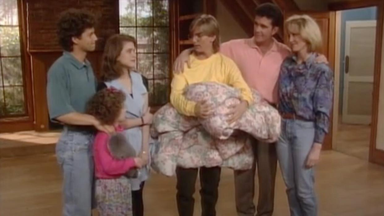  The Seaver family in the final moments of the Growing Pains series finale 