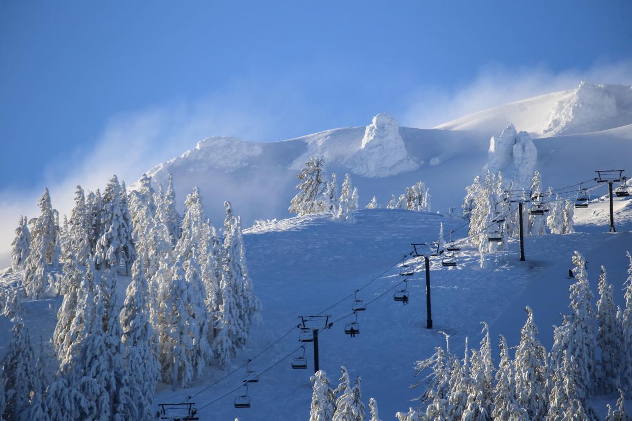 Winter ski season in the Cascade Mountain Range outside of Bend, Oregon