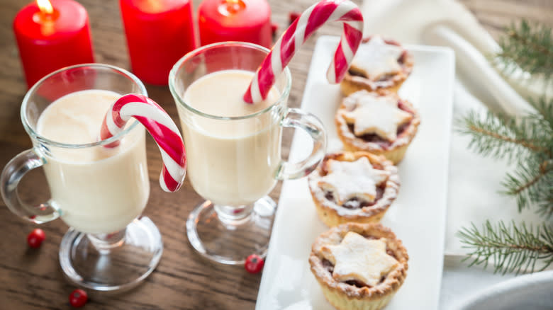 glasses of eggnog with mini pies