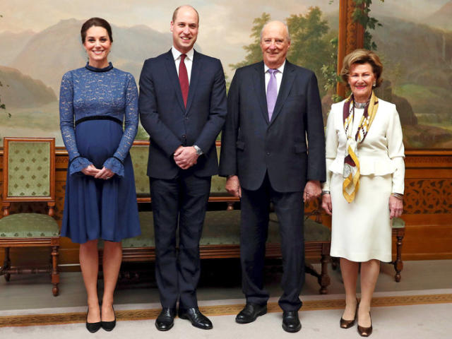 Kate Middleton in green suit for meeting with Norwegian royals