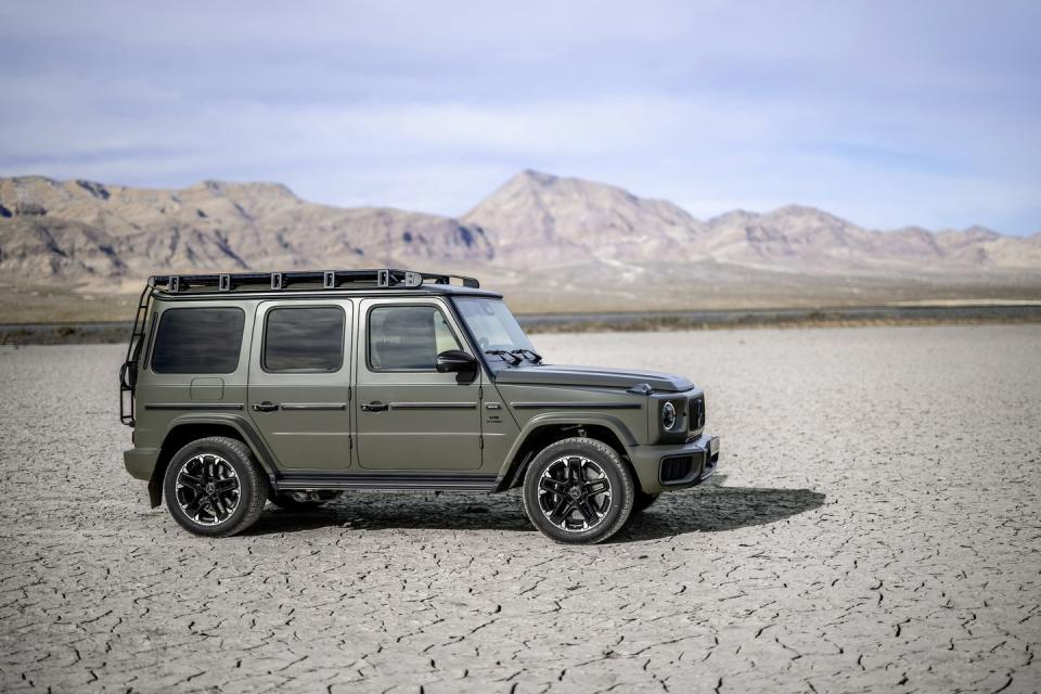 2025 mercedes amg g63 press images