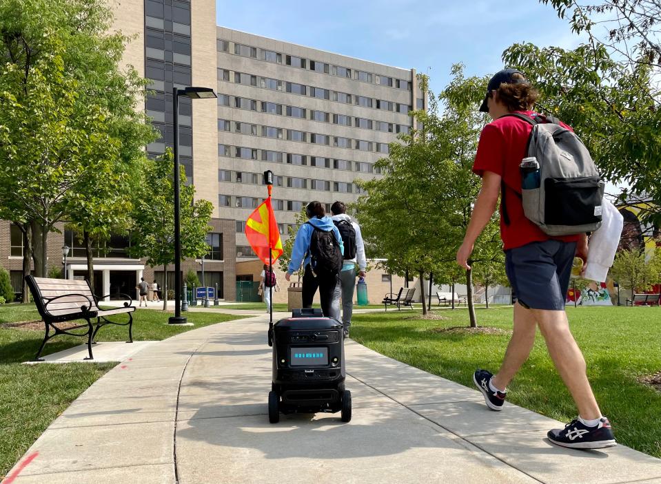 Kiwibots are rolling across Marquette’s campus. The motorized robots deliver food to students and staff who submit orders through a smartphone app.