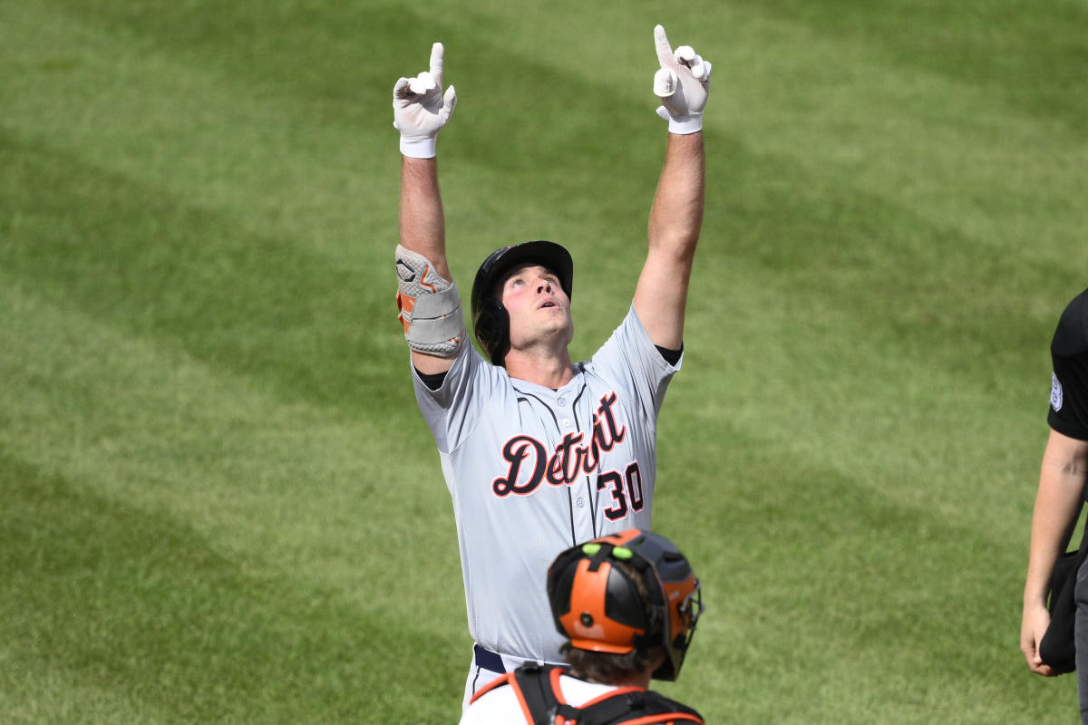 Parker Meadows saves Tigers' 4–3 win with leaping catch, Detroit moves ...