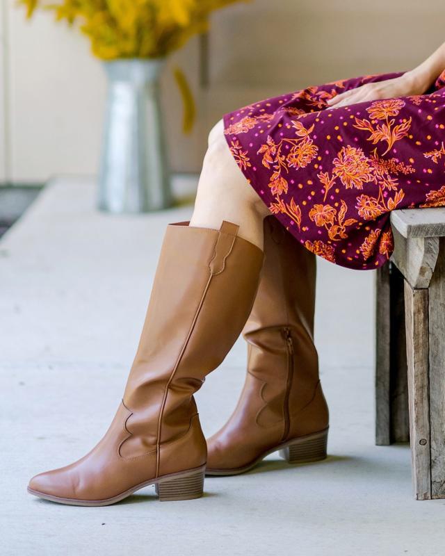 10 Knee-High Boot Outfits to Wear in 2023 - PureWow