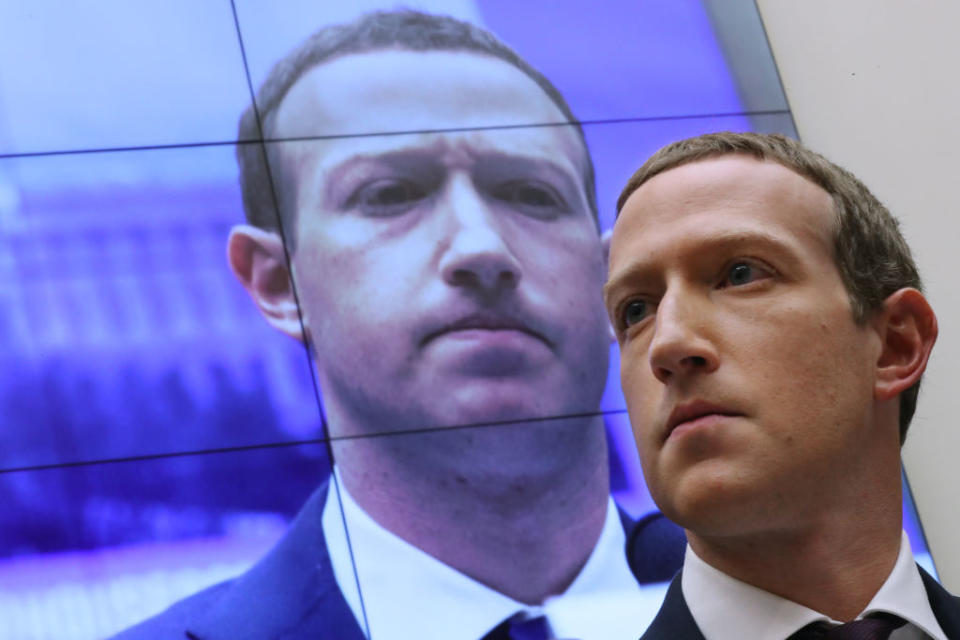 Mark Zuckerberg zeigte sich mit einem neuen Haarschnitt, der nicht bei allen gut ankam. (Bild: Getty Images)