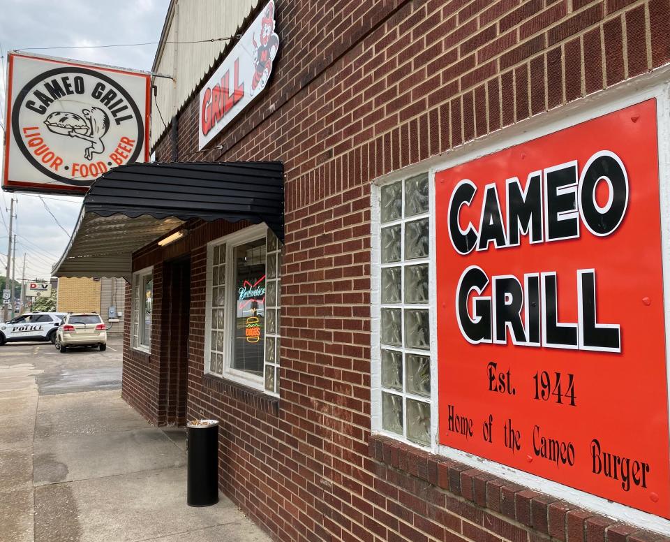 Cameo Grill in Massillon now accepts credit cards after 77 years in business.