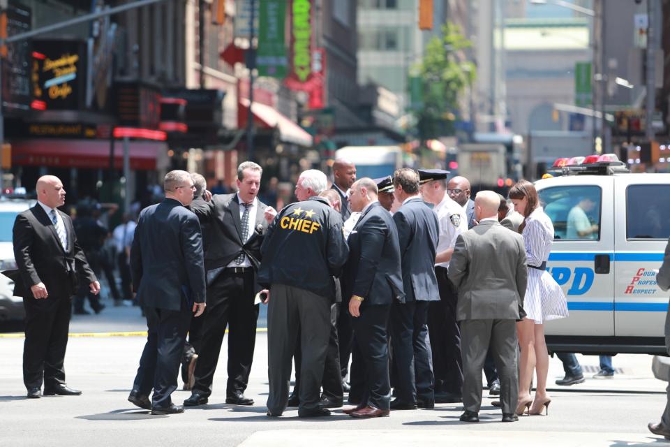 Vehicle strikes pedestrians in Times Square