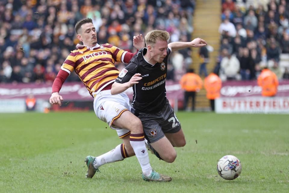 Harry Charsley in action for County <i>(Image: Huw Evans Agency)</i>