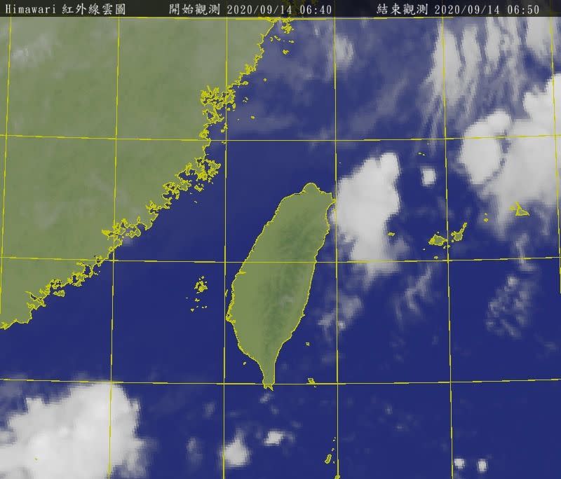 ▲今（14）日清晨持續偏東北風，大台北及東半部有局部短暫雷陣雨，其中基隆北海岸及宜蘭地區仍有局部大雨或短時豪雨發生的機率。（圖／翻攝自氣象局）