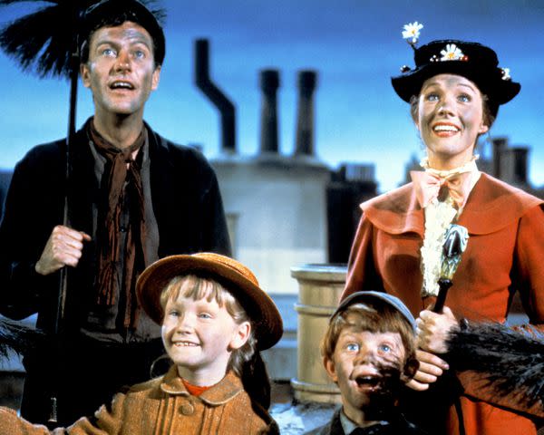 Photo (c) Silver Screen Collections / Getty Images Dick Van Dyke in 'Mary Poppins' beside Julie Andrews, Karen Dotrice and Matthew Garber