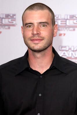 Scott Foley at the LA premiere of Columbia's Charlie's Angels: Full Throttle