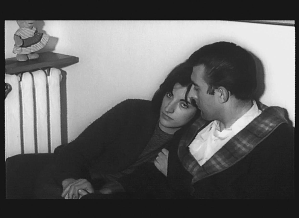 Fotograma del cortometraje 'Carmen de Carabanchel' de Cecilia Bartolomé (1965), realizado durante sus estudios en la Escuela Oficial de Cine. <a href="https://www.cinespagnol.com/films/carmen-de-carabanchel/" rel="nofollow noopener" target="_blank" data-ylk="slk:Cinespaña;elm:context_link;itc:0;sec:content-canvas" class="link ">Cinespaña</a>
