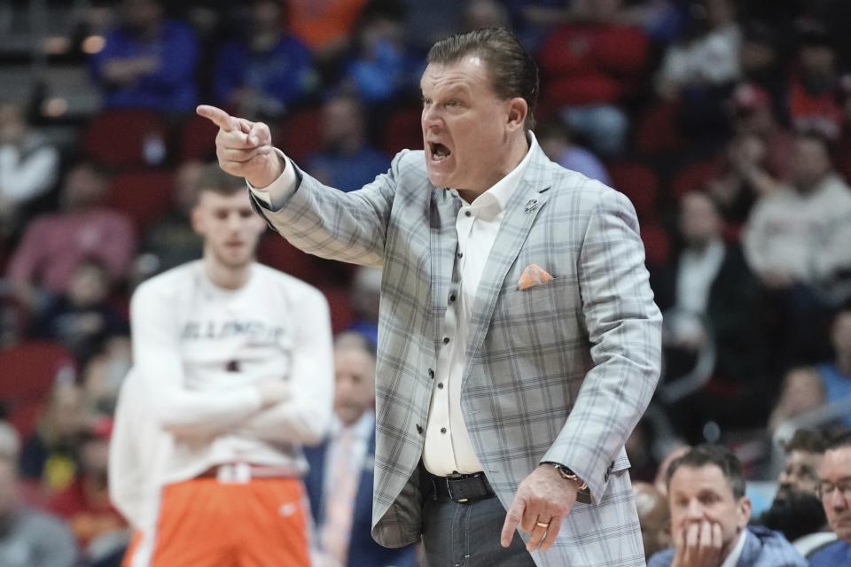 Illinois head coach Brad Underwood reacts during the second half of a first-round college basketball game in the NCAA Tournament Thursday, March 16, 2023, in Des Moines, Iowa. (AP Photo/Morry Gash)