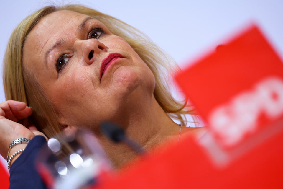 Nancy Faeser will Abschiebungen erleichtern (Bild: REUTERS/Fabrizio Bensch)