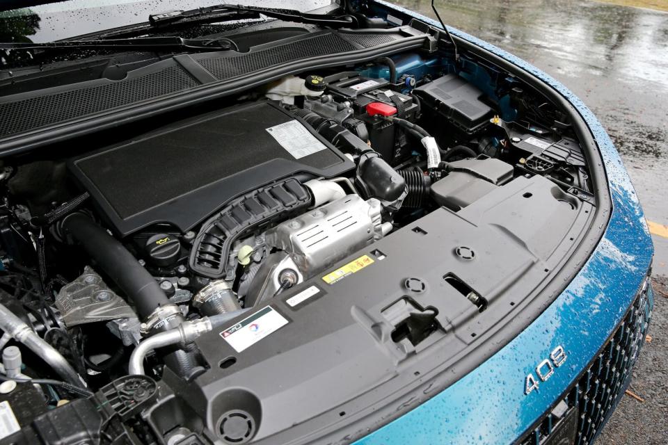 引進車型採1.2L三缸渦輪單一動力配置，具備低稅負優勢與16.3km/L平均油耗成績。