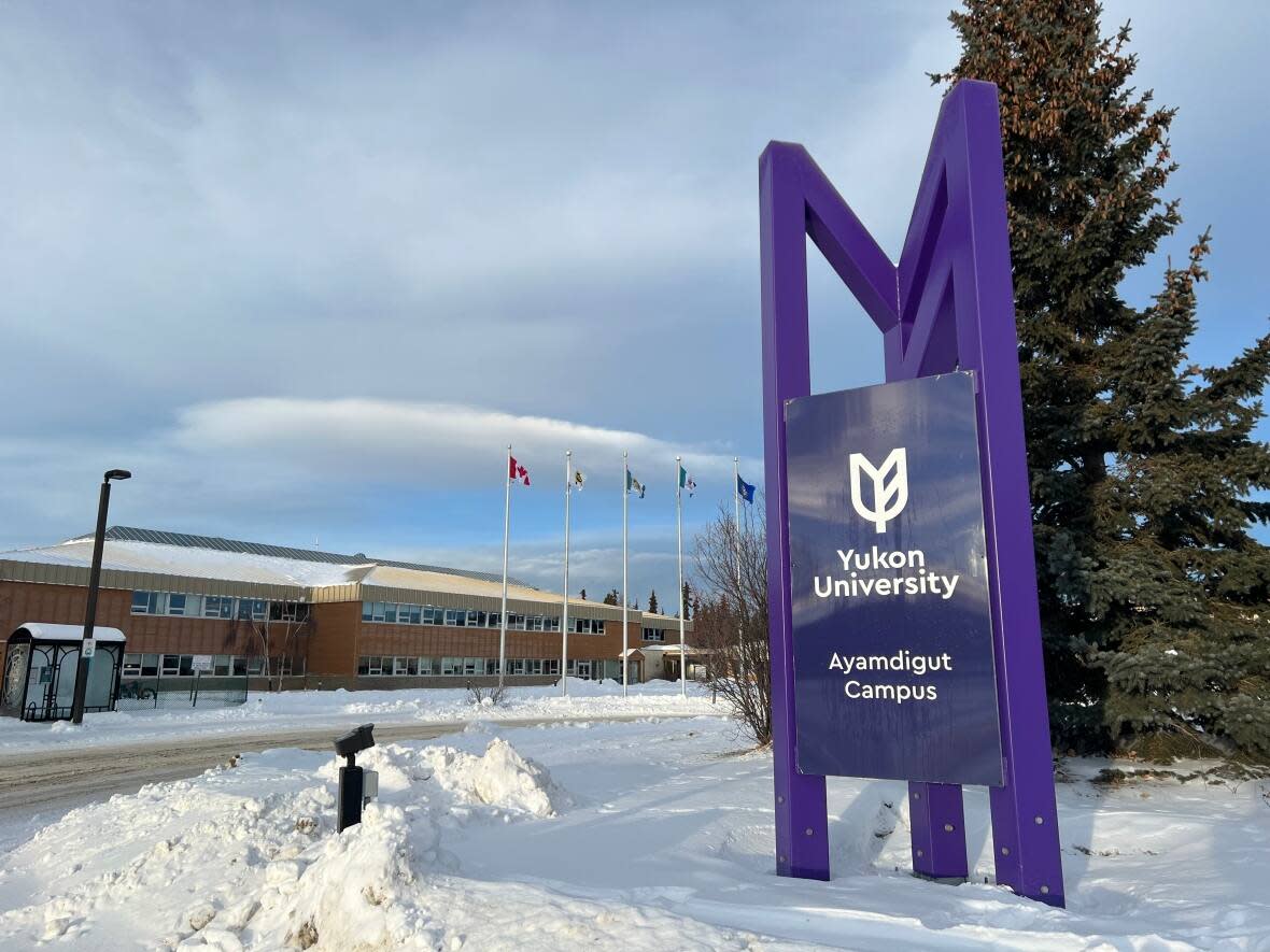 Yukon University's Ayamdigut Campus in Whitehorse. Instructors for the new partnership program will include those who teach in the university's own full-time business programs.  (Paul Tukker/CBC - image credit)