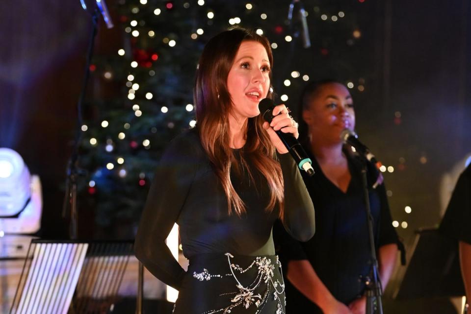 Fayre of St James Christmas Carol Concert, St James' Church, London, UK - 29 Nov 2022: Ellie Goulding performing  Fayre of St James Christmas Carol Concert, St James' Church, London, UK - 29 Nov 2022 (David Fisher/Shutterstock)